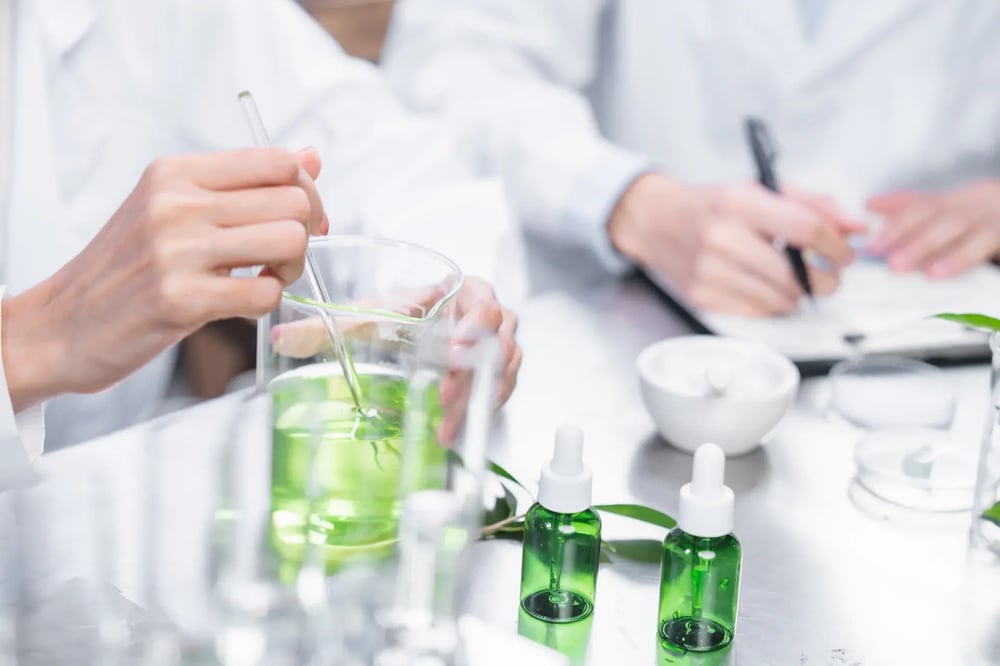 Contrôle qualité et traçabilité huiles essentielles professionnelles