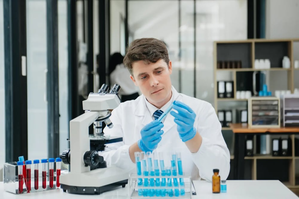Contrôle qualité laboratoire COFRAC analyses huiles essentielles Landema