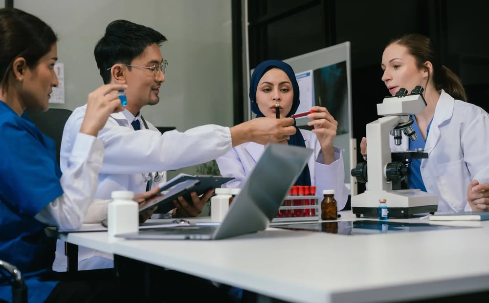 Équipe technique Landema ingénieurs chimistes parfumeurs R&D innovations